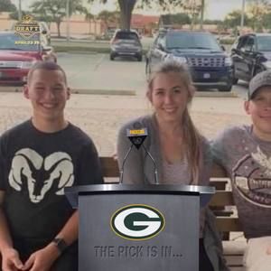 Meet your Posher, Felix